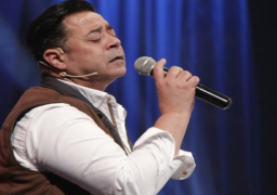 مدحت صالح يحيي اليوم حفلاً فنياً بقناة وزارة الثقافة الإلكترونية