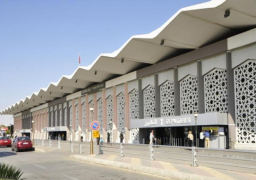 وصول أول طائرة تقل سوريين عالقين في الخارج