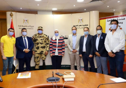 بالصور .. “القباج “تكرم بطل إعلان حملة ” أنت أقوى من المخدرات “