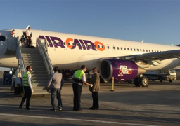 98 مصريا يغادرون السودان تنفيذا لخطة إجلاء العالقين