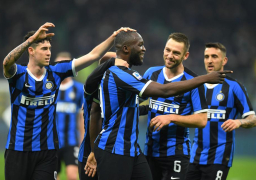 فريق نادي إنتر ميلان الإيطالي يستأنف تدريباته اليوم