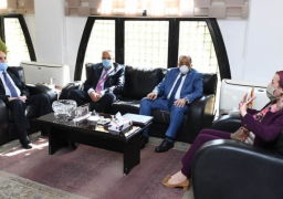 3 وزراء ورئيس العربية للتصنيع يبحثون منظومة المخلفات الجديدة