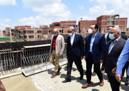 رئيس الوزراء يؤكد أهمية مشروعات الطرق والكبارى فى تيسير الحياة على المواطنين