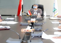 وزيرة البيئة تعقد الإجتماع الأول لأعضاء اللجنة الدائمة المكلفة بالمرور الدورى على محطات الصرف والوحدات المختصة