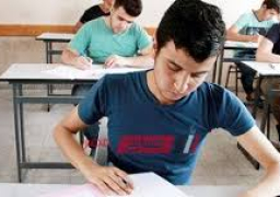 667 ألف طالب بالثانوية العامة يؤدون اليوم امتحاني الفيزياء والتاريخ