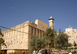 إسرائيل تمنع استكمال أعمال الترميم في الحرم الإبراهيمي
