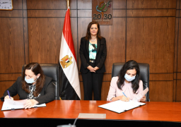 توقيع مذكرة تفاهم بين ” القومي للإدارة “و” ساويرس للتنمية الاجتماعية”