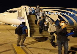 عودة 1563 مصرياً من العالقين بالخارج علي متن 10 رحلات