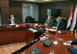 وزيرا النقل والبترول والثروة المعدنية يبحثان آخر المستجدات الخاصة بمشروع إعادة تأهيل ورفع كفاءة خط سكة حديد قنا/ سفاجا /أبو طرطور