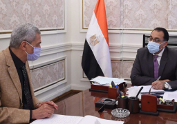 مدبولى يناقش استراتيجية توطين صناعة المستحضرات والمستلزمات الطبية