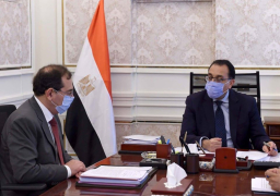 مدبولي يطمئن على توافر أرصدة كافية من المنتجات البترولية