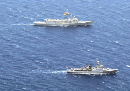 القوات البحرية المصرية والإسبانية تنفذان تدريباً بحرياً عابراً