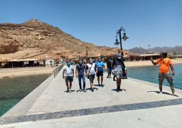 بالصور.. وزيرة البيئة تشيد بوعي ومجهود الغطاسين العاملين بشرم الشيخ فى حماية البيئة