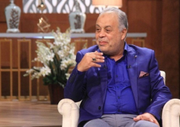 نهال عنبر تطمئن الجمهور على الحالة الصحية لنقيب الممثلين