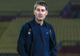 فايلر يبحث مع معاونيه تقريراً من قطاع الناشئين في الأهلي