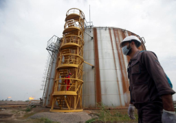 العراق يأمل في زيادة إيرادات النفط