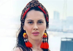 ياسمين رئيس تستعد لتصوير “حارة القمر”