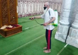 بدء تعقيم وتطهير كافة المساجد استعدادا لاستقبال المصلين بالأقصر