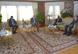 وزيرا الطيران والرياضة يبحثان الاستعدادات لمونديال اليد 2021