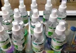 الحكومة تنفي إجبار المواطنين على شراء المطهرات على بطاقات التموين