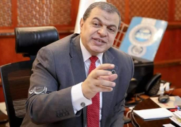 القوي العاملة : صرف 1.9 مليون جنيه منحة الرئاسة لـ4 آلاف عامل غيرمنتظم