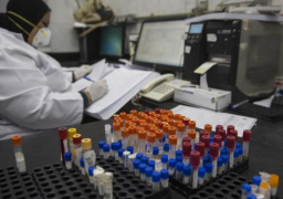 مدبولى يطمئن على توفير الأدوية اللازمة لمواجهة فيروس كورونا