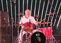 يحيى خليل مع جمهور الأوبرا في رحلة لعالم الجاز على المكشوف