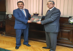 وزير الكهرباء يبحث مع نظيره اليمني سبل التعاون الثنائي بمجالات الطاقة