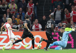 الدوري الهولندي يسمح بعودة عدد محدود من الجماهير في سبتمبر