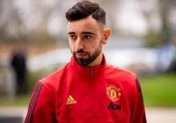 برونو فرنانديز أفضل لاعب في شهر يونيو بالدوري الإنجليزي