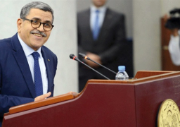 الجزائر تهدف لإصلاح نظام الضرائب واجتذاب أموال من السوق غير الرسمية