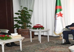 الرئيس الجزائرى يبحث مع وزير الخارجية السعودى تطورات المنطقة