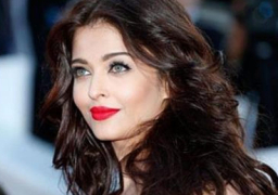 نجمة بوليوود أيشواريا راي تُنقل إلى المستشفى بعد الإصابة بكوفيد 19