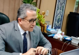 العناني يبحث استئناف حركة السياحة مع رؤساء بعثات دول الإتحاد الأوروبي