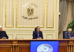 الحكومة تنفي إجبار الطلاب على التبرع للمدارس عند تقديم ملفات الالتحاق