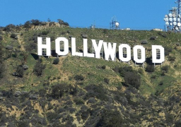 في عيد ميلاد لافتة HOLLYWOOD.. ما الذي نعرفه عنها