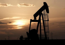 النفط يهبط 2% بفعل التوتر بين أمريكا والصين وارتفاع الإصابات بكورونا