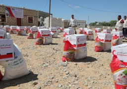 الإمارات تواصل تسيير قوافل الإغاثة إلى أهالي الساحل الغربي في اليمن