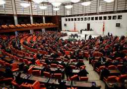 البرلمان التركي يقر قانونا مثيرا للجدل لتنظيم استخدام وسائل التواصل الاجتماعي