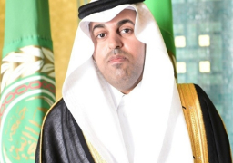 رئيس البرلمان العربي يدين إطلاق الحوثيين طائرات وصواريخ على السعودية