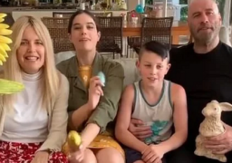 وفاة كيلى بريستون زوجة جون ترافولتا بعد صراع مع السرطان