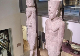 عودة تمثالين ملكيين إلى مصر لعرضهما بالمتحف المصري الكبير