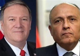 “شكري” و”بومبيو” يبحثان هاتفيا العلاقات الثنائية والقضايا الإقليمية