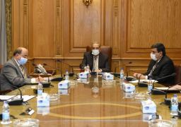 “وزير الدولة للإنتاج الحربي” يناقش الخطط المستقبلية مع رؤساء الشركات