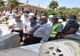 وزير النقل يتابع أعمال المعالجة والإصلاح في عمارة الشربتلي بالزمالك