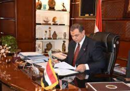 القوى العاملة : صرف 6 ملايين جنيه منحاً للعمالة الموسمية بمطروح