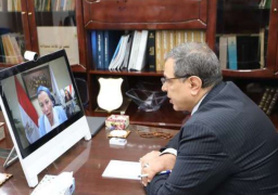 السعودية تسمح بدخول الأزواج والأبناء والعمالة المنزلية عبر4 منافذ برية