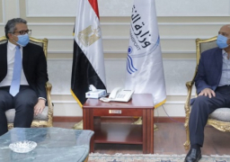 وزيرا النقل والسياحة والآثار يستعرضان مساهمة قطاعات النقل المختلفة في تدعيم قطاع السياحة