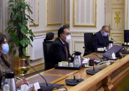 مدبولى يتابع الموقف التنفيذي للمشروعات التنموية والخدمية بالبحر الأحمر