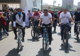 وزير الرياضة ومحافظ أسيوط يقودان ماراثون للدراجات بشوارع أسيوط